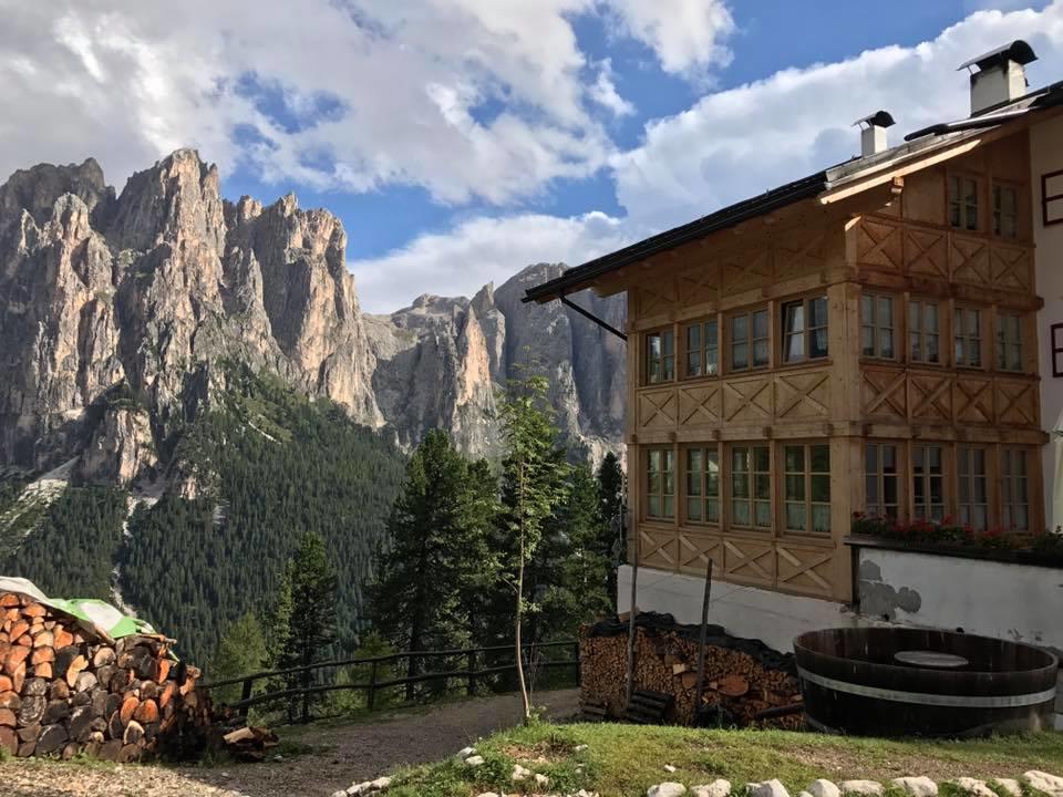 Rifugio Negritella Hotel Pozza di Fassa Buitenkant foto