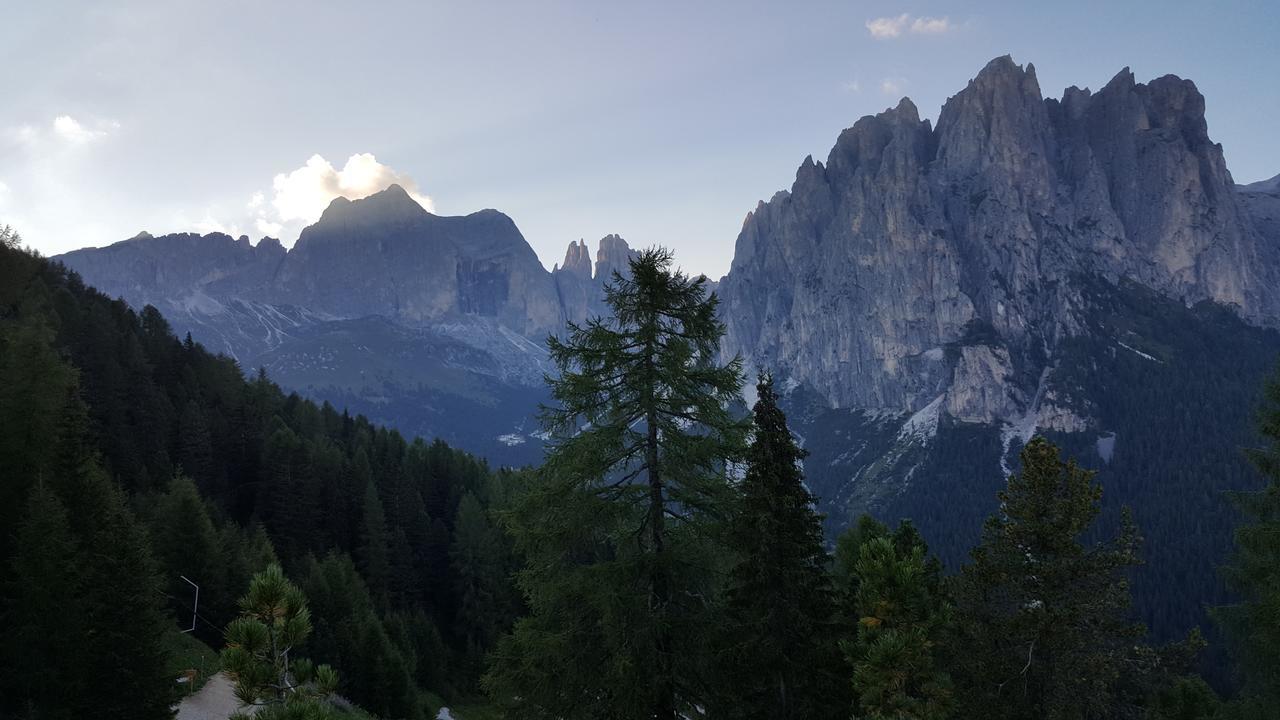 Rifugio Negritella Hotel Pozza di Fassa Buitenkant foto